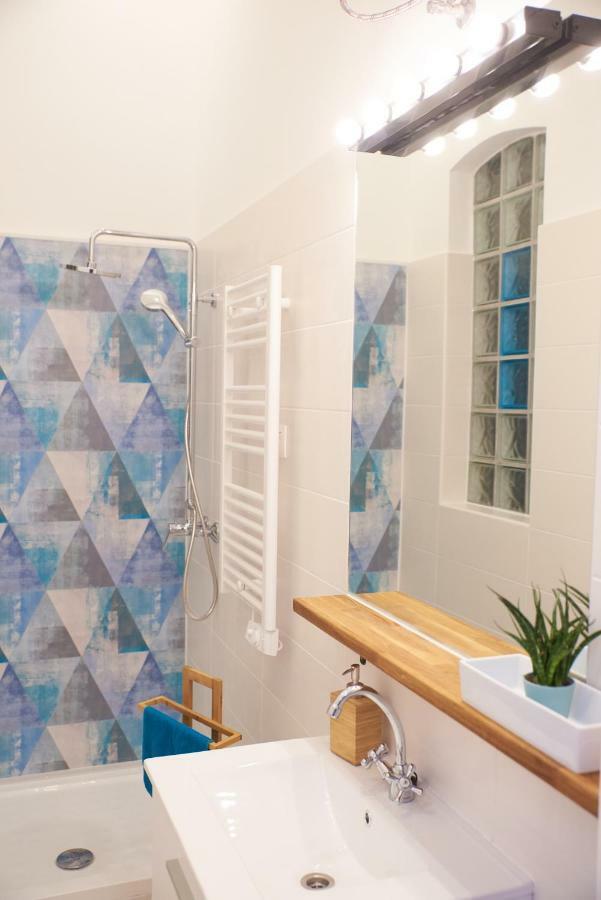 Self Check-In Cozy Stylish Flat By Vaci Street Apartment Budapest Exterior photo